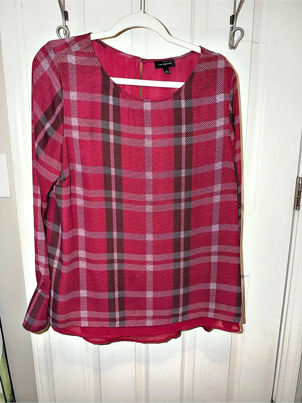 The Limited Plaid Long Sleeve Blouse in maroon & Black
